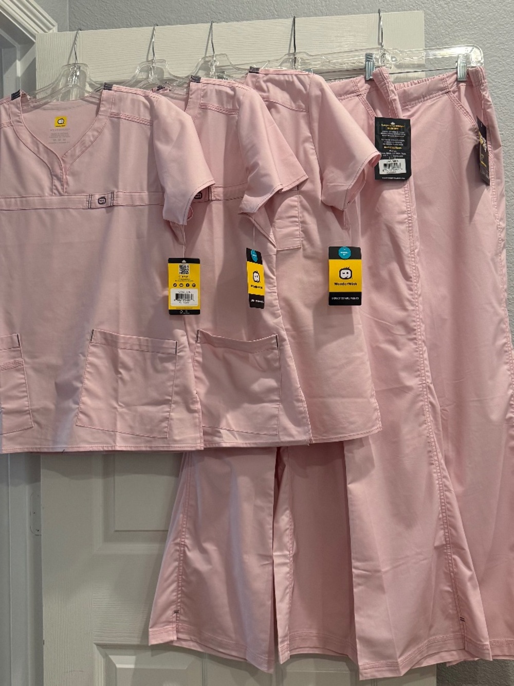NWT Bundle Lot of 5 Women's Sz M PINK Wonder Wink Scrubs Pants (x2) & Tops (x3)